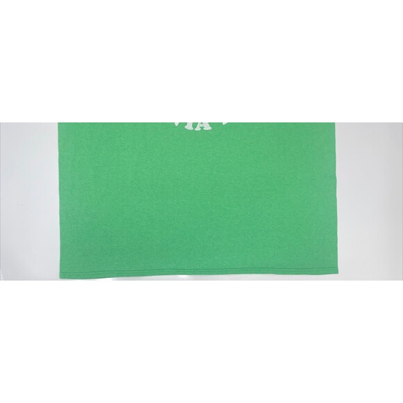 Working on my Santa Bod Green short sleeve graphic t shirt size 2xl - Picture 2 of 7